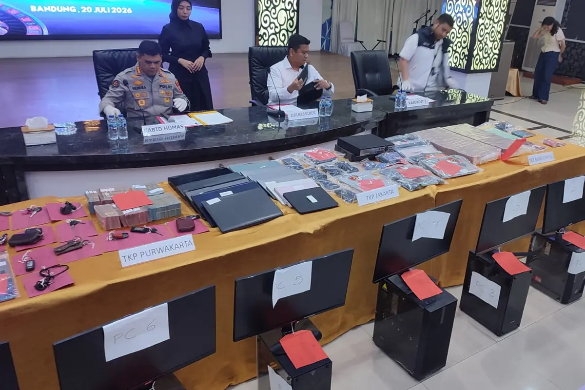 Barang bukti kasus judi online di Jabar