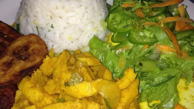 Kuliner khas Saint Lucia, Kari Lambi