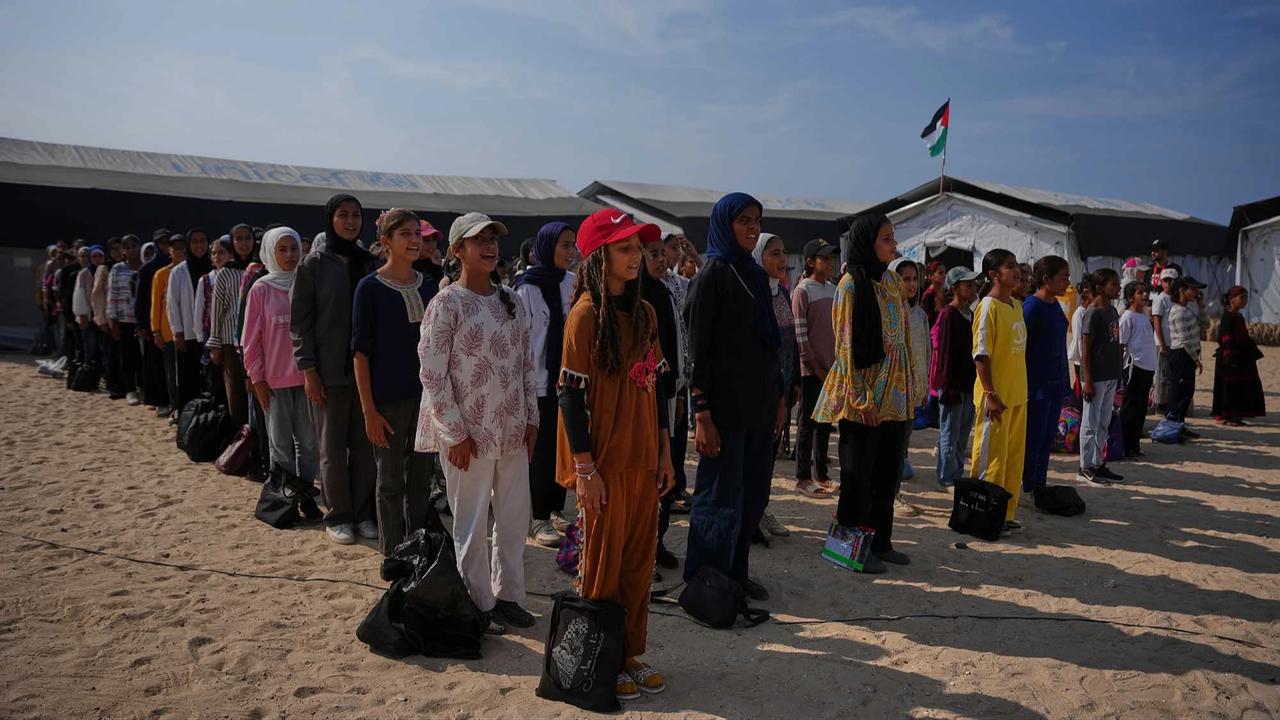 FOTO: Keceriaan Anak-Anak Gaza Bersekolah di Kelas Darurat