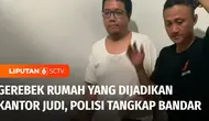 Polisi menggerebek sebuah rumah di Depok, Jawa Barat, yang dijadikan kantor judi online beromzet puluhan miliar rupiah. Dalam penggerebekan, polisi menangkap bandar judi beserta tiga anak buahnya.