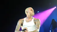Chris Brown Divonis Delapan Bulan Penjara, Hukuman Ditangguhkan