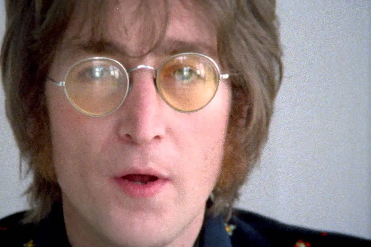 [Bintang] John Lennon
