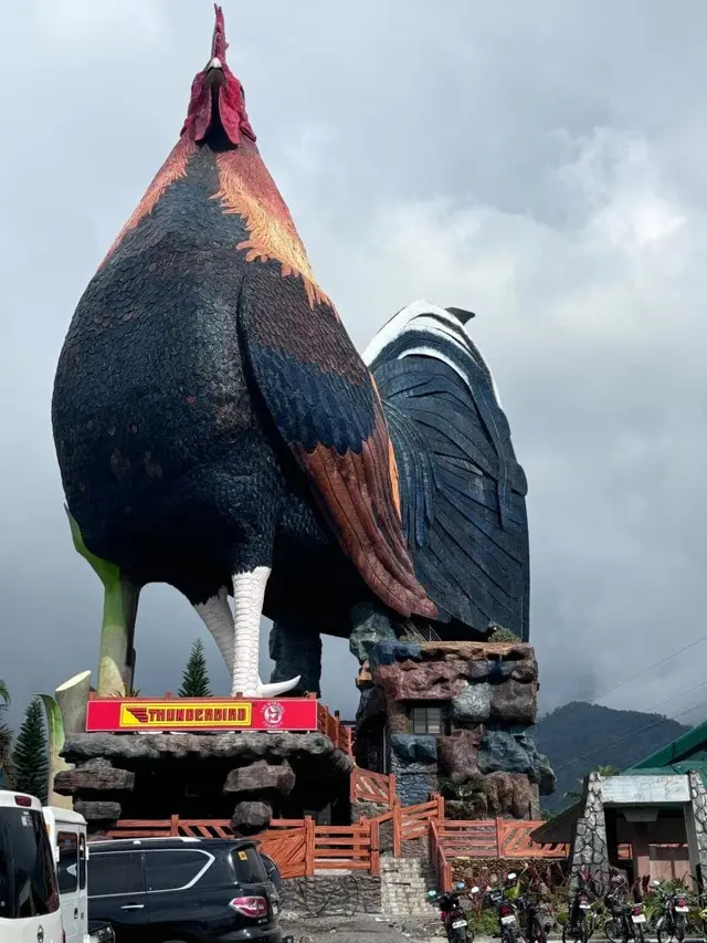 Hotel Berbentuk Ayam