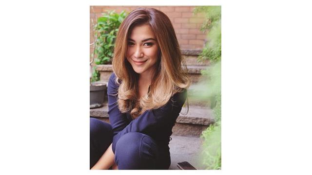 Potret Dita Fakhrana, Presenter Cantik yang Mirip Olla Ramlan