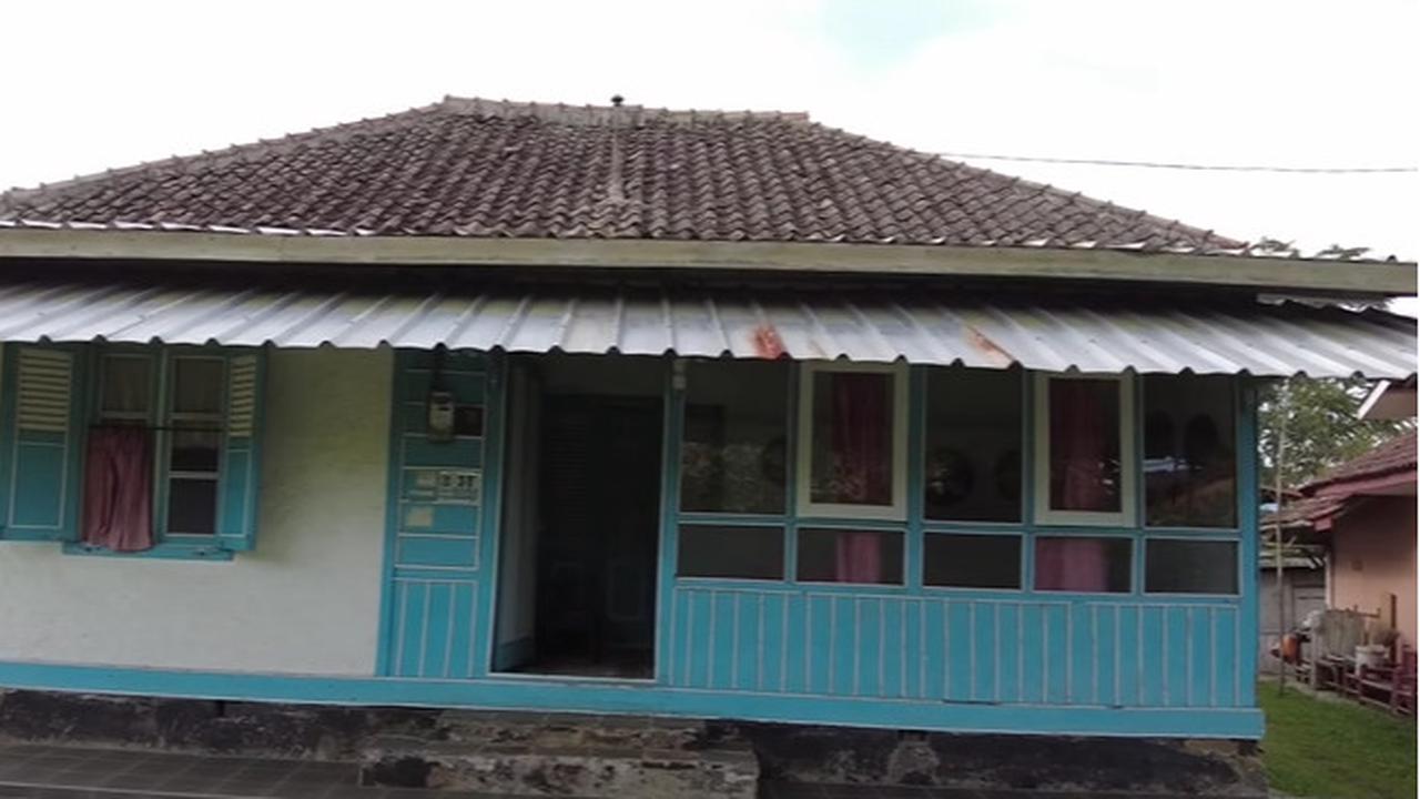 Unik, Potret Rumah Panggung Bekas Syuting Si Kabayan Begitu Bersih dan Nyaman Sampai Banyak yang Menawar Miliaran Rupiah