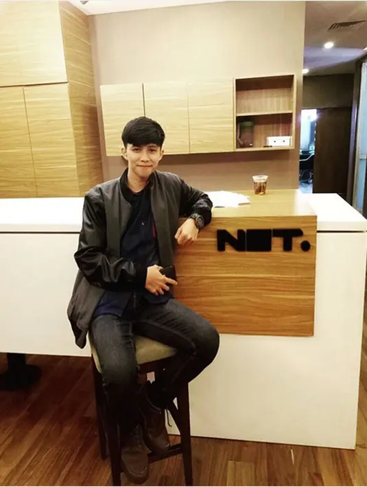 "Kalau menurut saya ga mirip sm stefan, malahan gantengan kaka dibandingkan stefan william" tulis pemilik akun faraditafd. "Seriusss gantengan ka ipul dri ka stefen" tulis tucwy.1. (Instagram/ahmad_pule)