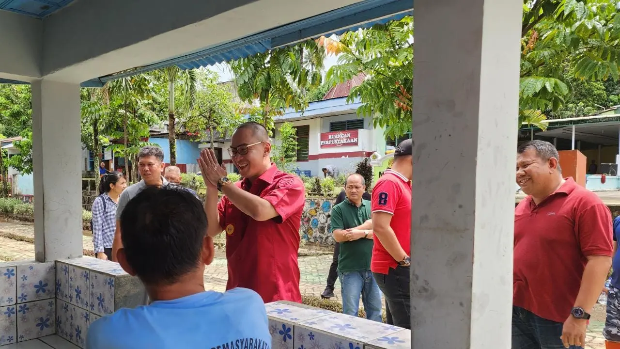Lumbuun, Sabtu (28/1/2023), kembali mengunjungi Lapas Kelas IIA Manado yang sempat terendam banjir sehari sebelumnya.