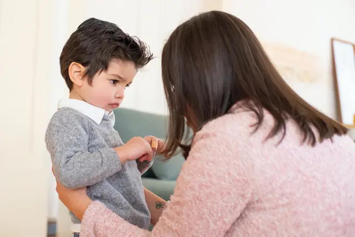 Cara Menyikapi Balita yang Suka Memukul, Tips Parenting Cerdas Orang Tua