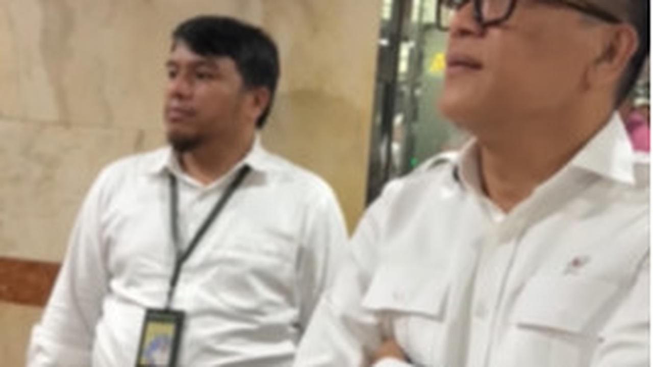 Momen Wamenaker Ebenezer Cekcok Meladeni Pria Petantang-petenteng Bikin Karyawan Sewot Nyaris Adu Jotos: Mereka Menghina Prabowo