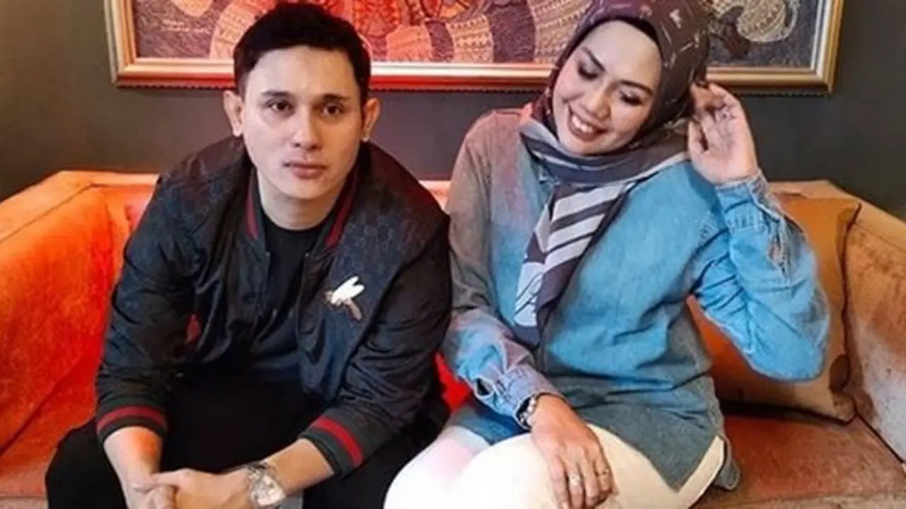 Elly Sugigi