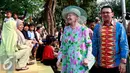 Ratu Denmark Margrethe II didampingi Gubernur DKI Jakarta Basuki T Purnama mengunjungi Ruang Publik Terpadu Ramah Anak (RPTRA) Kenanga di Cideng, Jakarta, Kamis (22/10/2015). (Liputan6.com/Yoppy Renato)