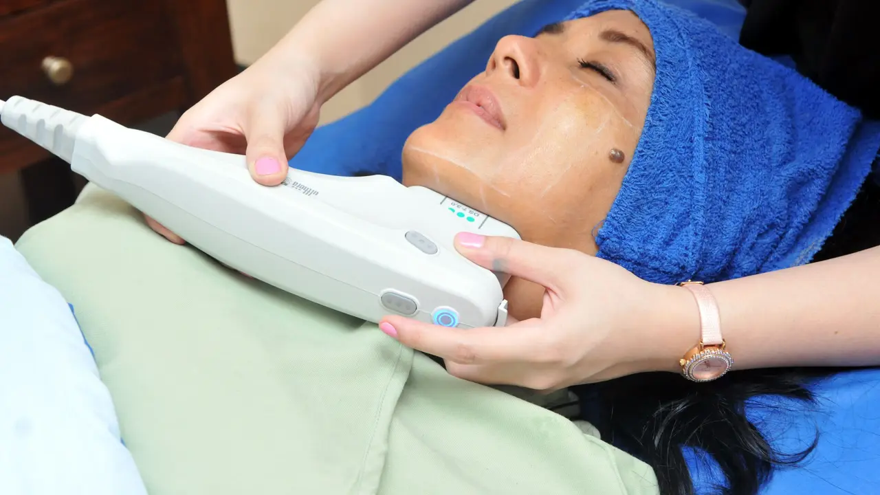 Kulit Kencang dengan Teknologi Ultrasound