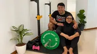 Ajeng dan Dwi, pasangan suami istri yang berhasil melewati lika-liku dalam dunia olahraga. (Credit: Dokumentasi pribadi Ajeng dan Dwi)
