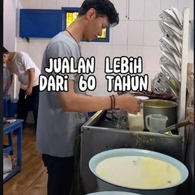 60 Tahun Berjualan, Kedai Susu Legendaris di Semarang Masih Tetap Ramai