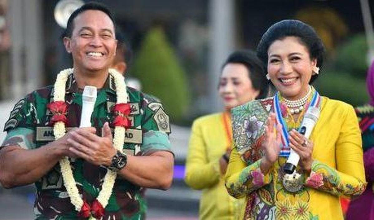 Selalu Ada di Samping Suami