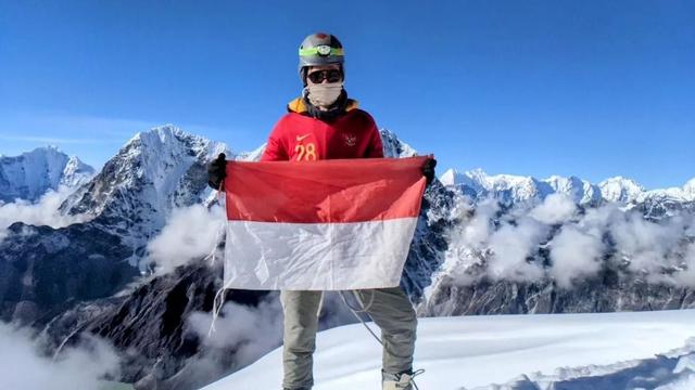 Foto Pendakian Everest