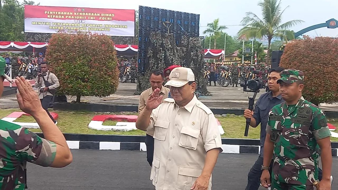 Terhitung sudah 27 tahun lamanya, Prabowo bertemu lagi dengan anak buahnya itu saat ia menjabat sebagai Komandan di Komando 74 kala itu.