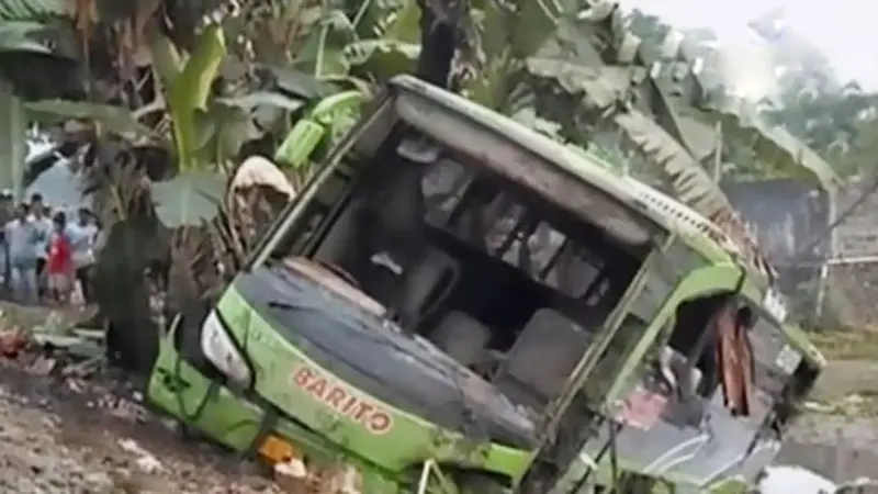 Bus Pemudik dari Bogor-Wonosobo Masuk Sawah, Belasan Luka-luka