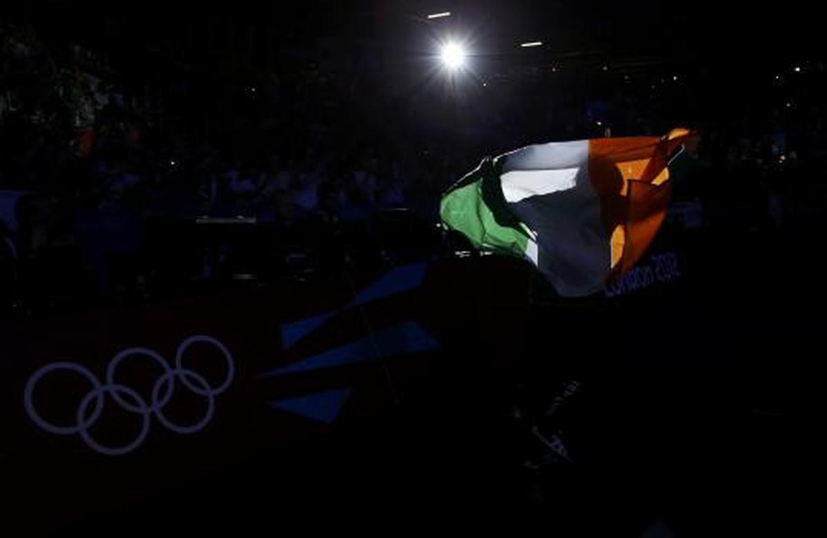 Bendera kemenangan di arena Olimpiade 2012