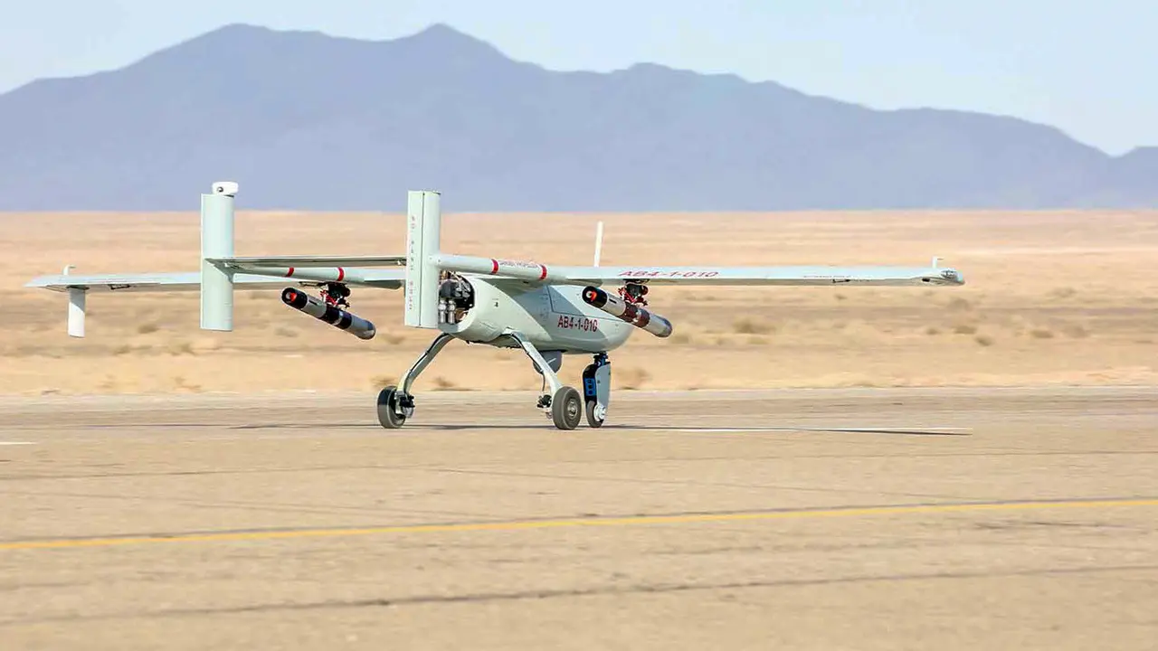 Intip Latihan Drone Besar-besaran Militer Iran