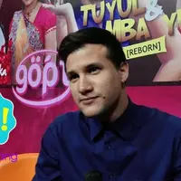 Meski sempat memiliki masalah dengan Risty Tagor, kini Stuart Collin sangat bekerja keras demi menabung untuk masa depan anaknya, Arkana Rafif Bissari. 