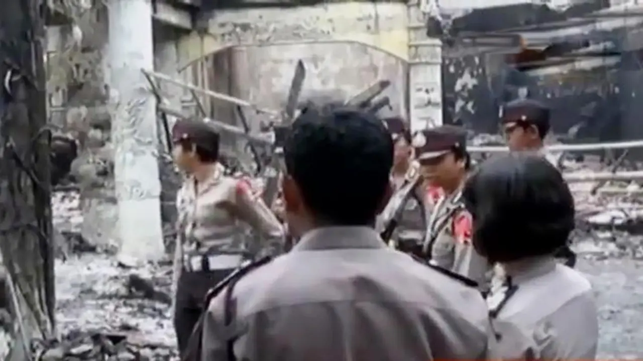 VIDEO: Polisi Selidiki Kebakaran Wihara di Tangerang