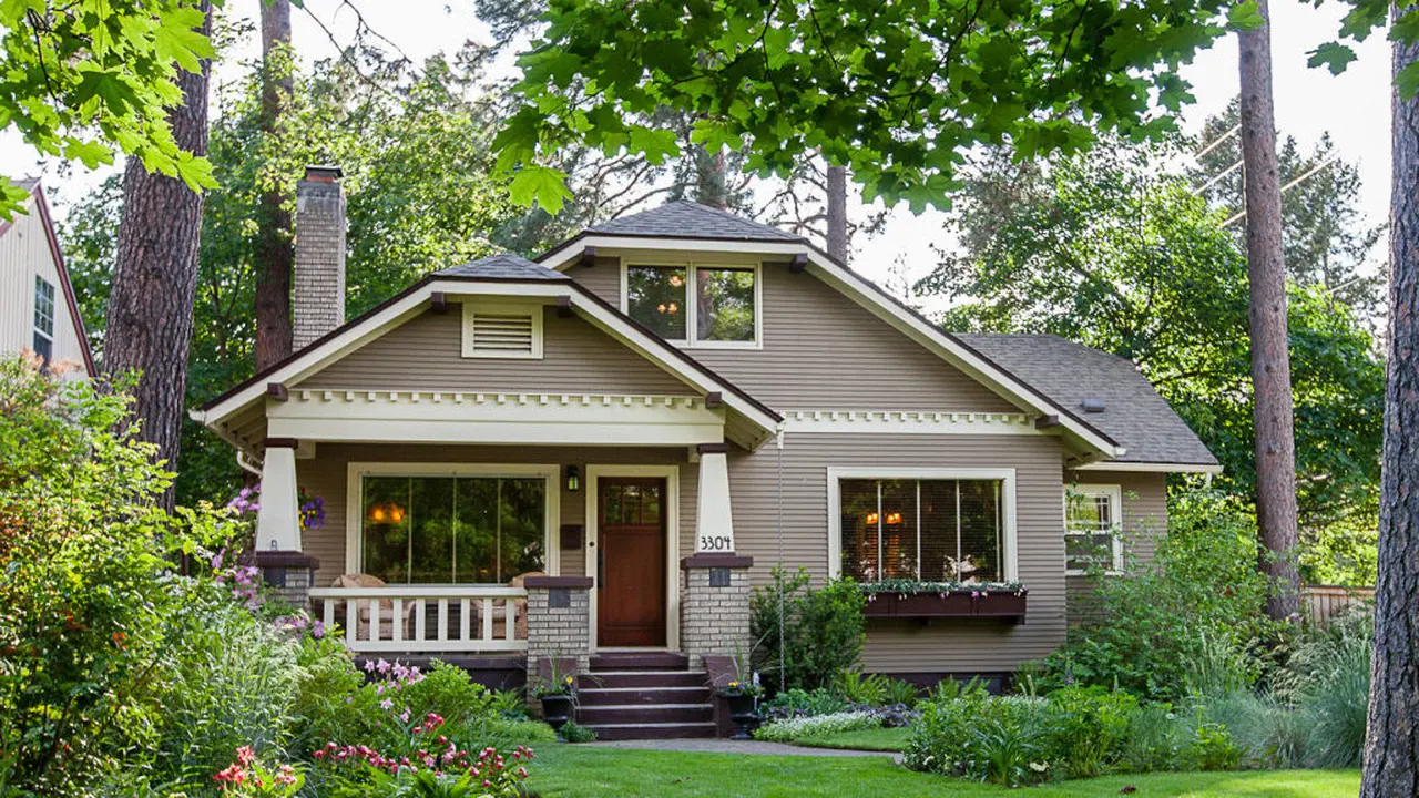 Rumah bergaya klasik Amerika/rtastudio.com