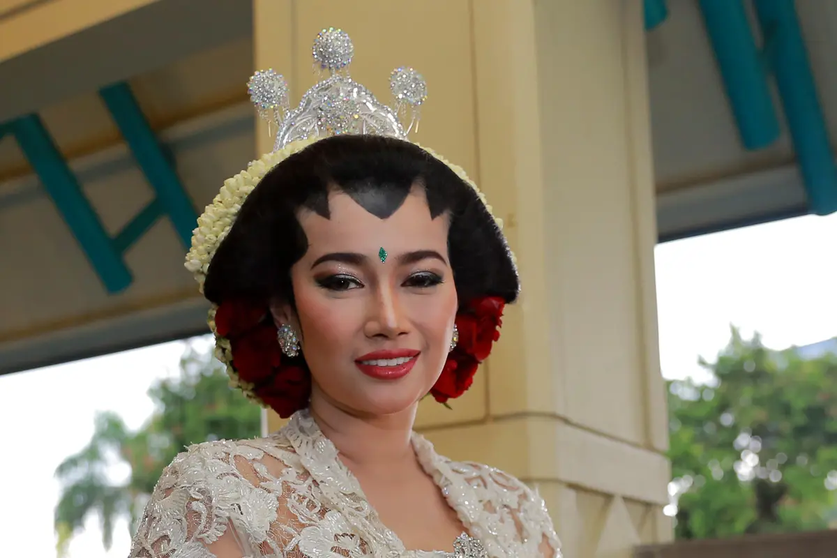 [Bintang] Ratu Felisha menikah dengan Arie Pujianto