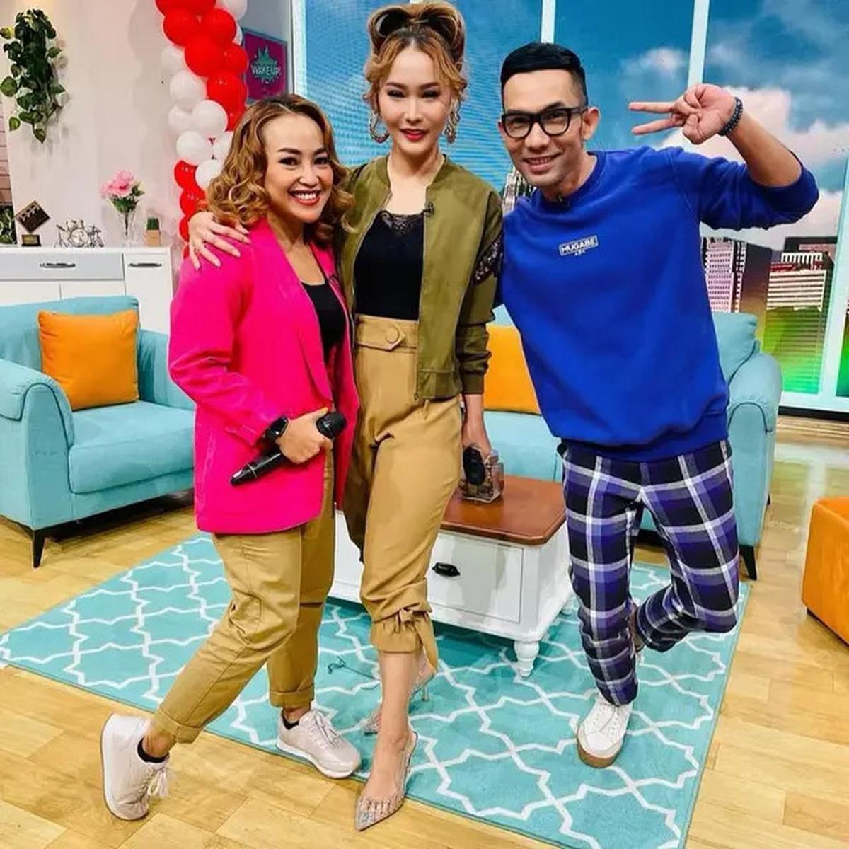 Dukacita 6 Artis Setelah Mpok Alpa Meninggal Dunia, Baim Wong Tak Percaya Sampai Cek Google