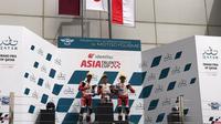 Pembalap Indonesia binaan PT Astra Honda Motor (AHM) Veda Ega Pratama (paling kanan). (Dokumentasi PT AHM)