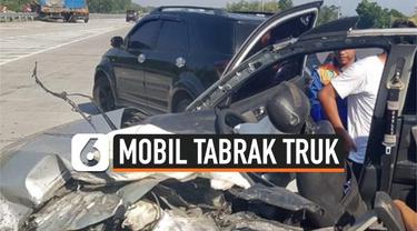 Mobil yang ditumpangi rombongan anggota Polres Jember mengalami kecelakaan di Tol Pasuruan-Probolinggo. Akibat kecelakaan tersebut, satu orang tewas dan dua orang lainnya terluka.