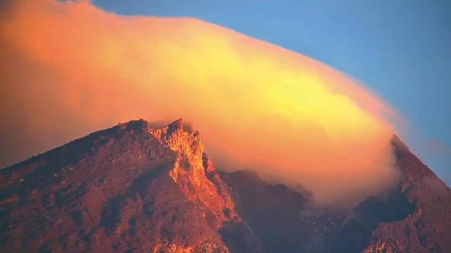 Belum terlihat kubah lava di Kawah Gunung Merapi, Kamis pagi (5/11/2020). (Foto: Liputan6.com/Wisnu Wardhana)