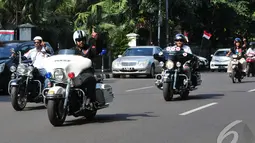 Simpatisan Prabowo-Hatta melakukan konvoi keliling Jakarta dengan menggunakan kendaraan roda dua, Jakarta, Kamis (10/9/2014) (Liputan6.com/Johan Tallo)