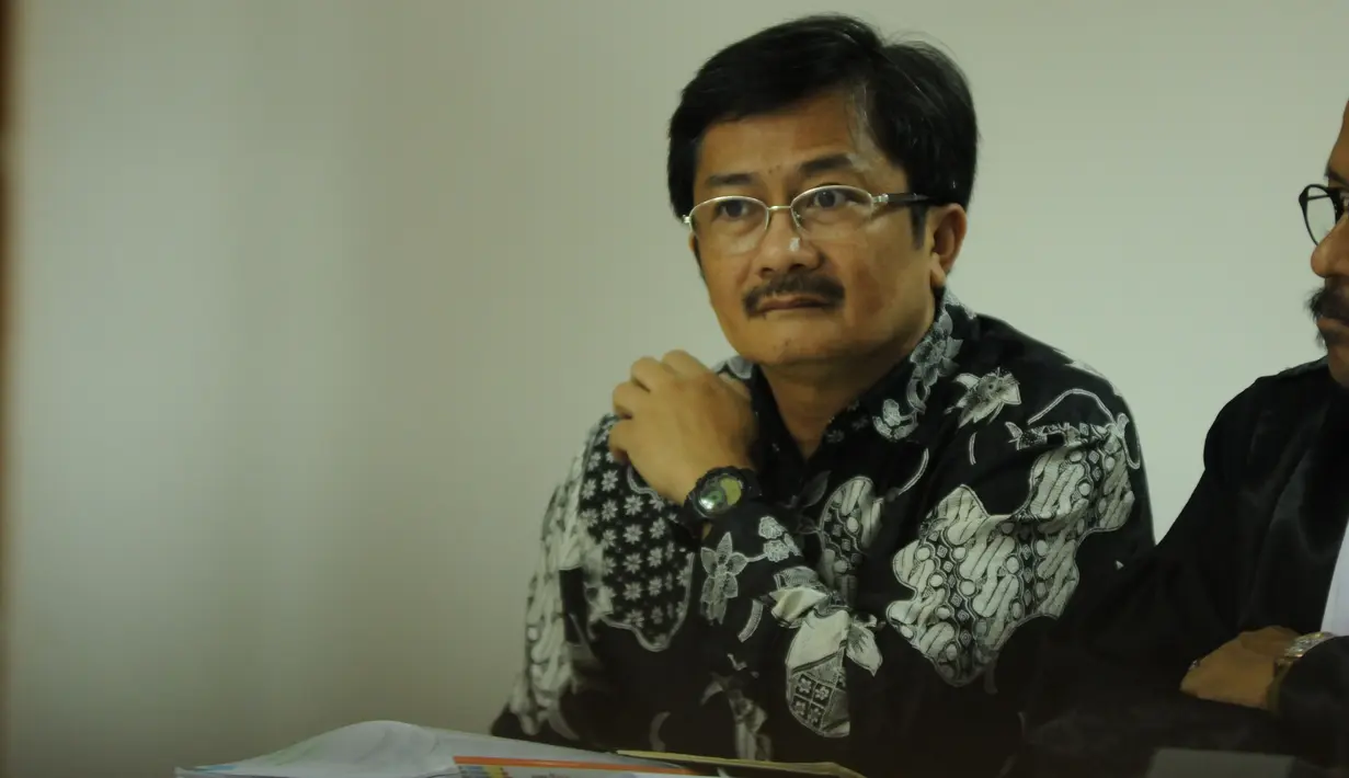 Rudi menerangkan perannya hanya membawakan uang atau menyampaikan uang yang diberikan Gerhard ke Lidya (Liputan6.com/Helmi Fitriansyah).