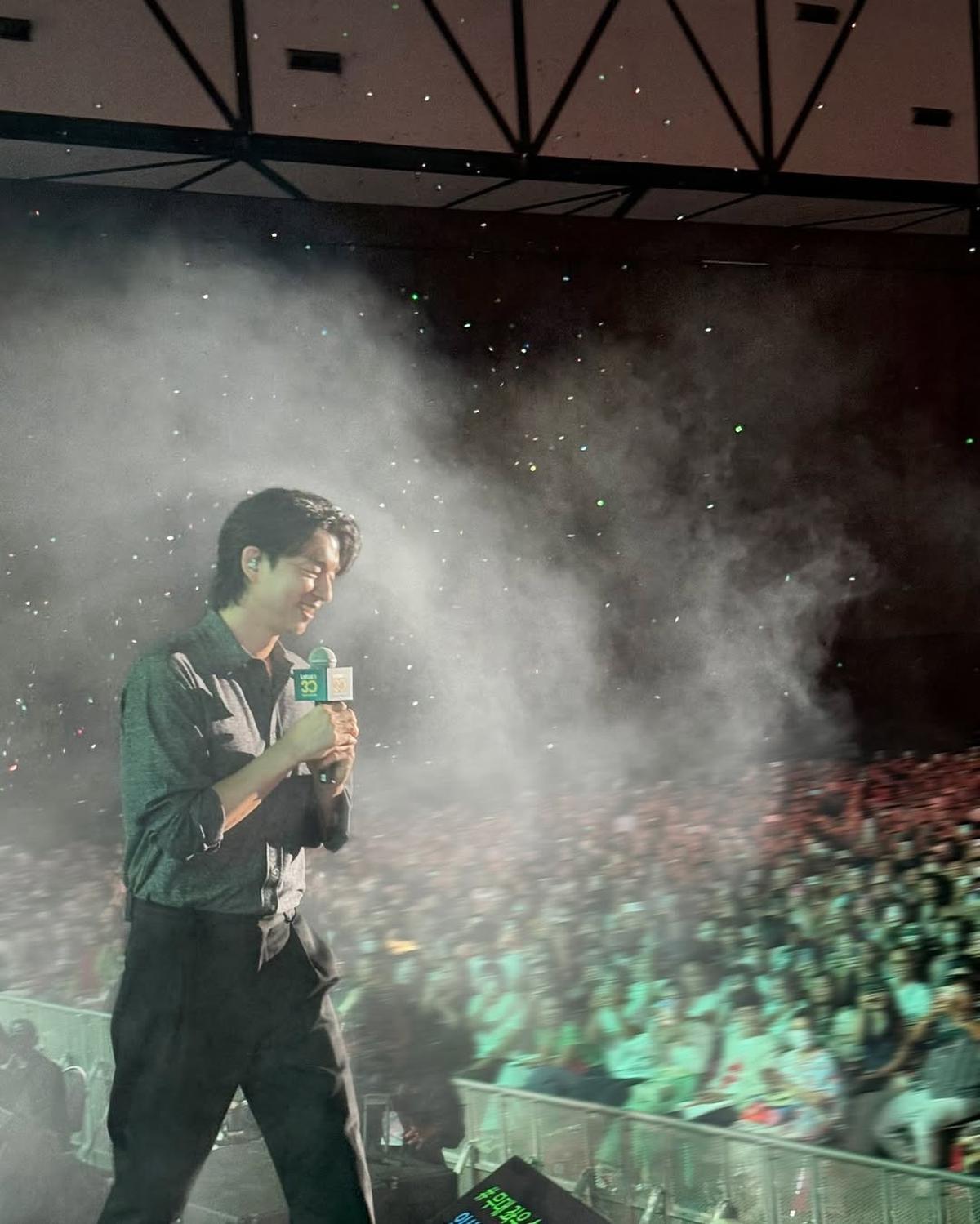 Potret Terbaru Gong Yoo, Aktor Tampan Korea dengan Rambut Acak-Acakan tapi Full Damage