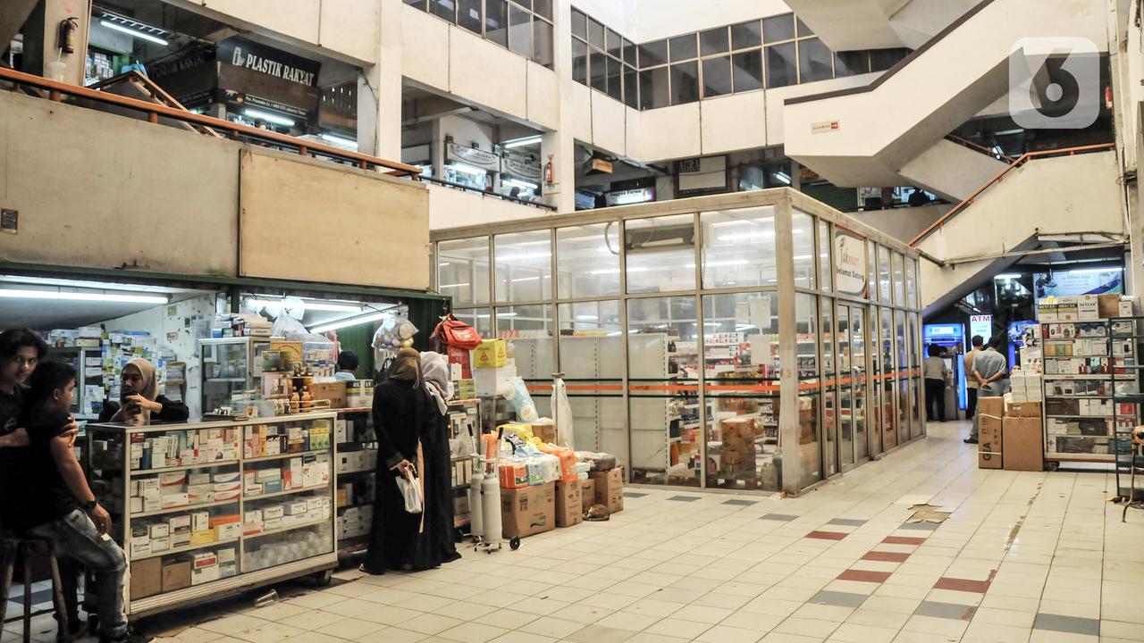 Pedagang Pasar Pramuka Kena Imbas Larangan Penjualan Obat Sirup Anak