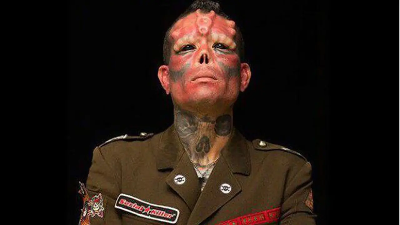 Demi Mirip Karakter Jahat Nazi, Pria Rela Tranformasi Besar-Besar