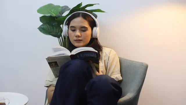 wanita desember gaya hidup sederhana bahagia