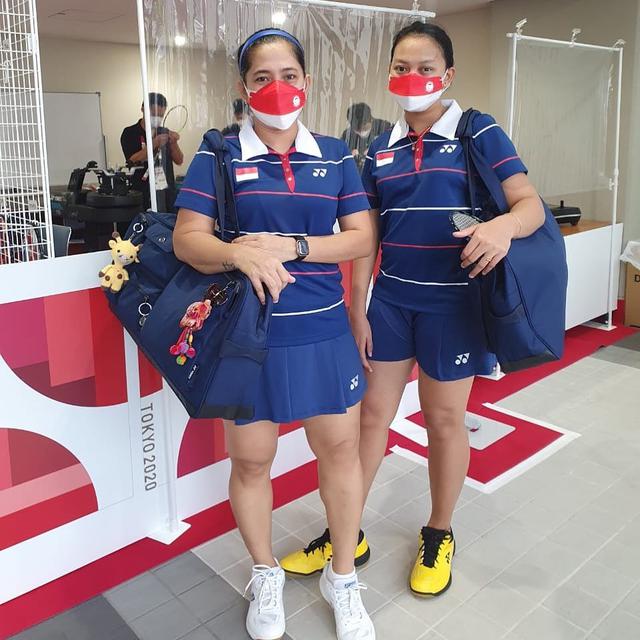 Leani Ratri Oktila dan Khalimatus Sadiyah.