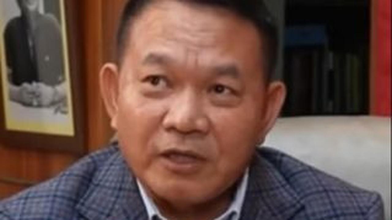 Pada saat itu, Dudung bertugas di Batalyon 744 yang dipimpin oleh Jenderal (Purn) Susilo Bambang Yudhoyono (SBY).