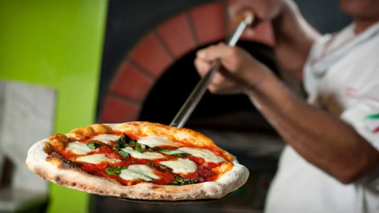 Resep Mudah Bikin Pizza untuk Keluarga