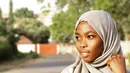 Hijarbie merupakan boneka yang dirancang oleh seorang mahasiswi Nigeria, Hannefah Adam (24 ), yang menempuh pendidikan di Inggris. (instagram.com/muslimahanie) 