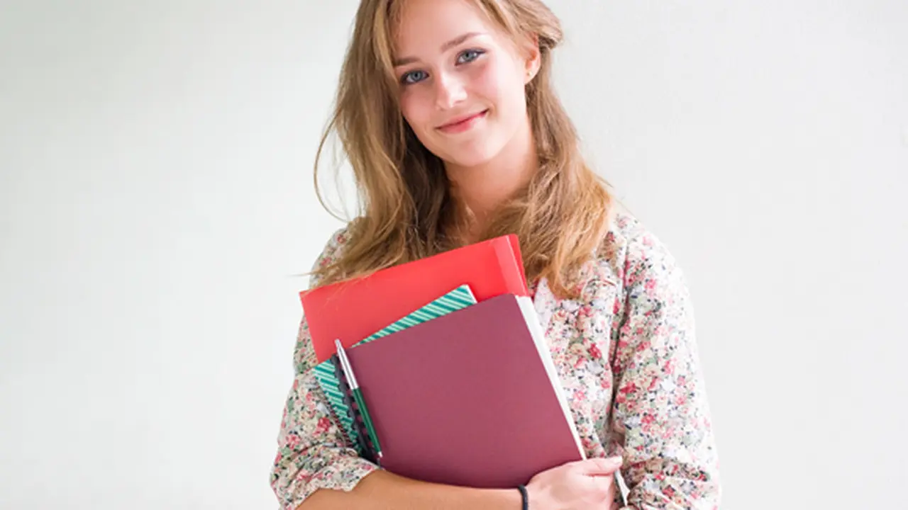 (C) shutterstock