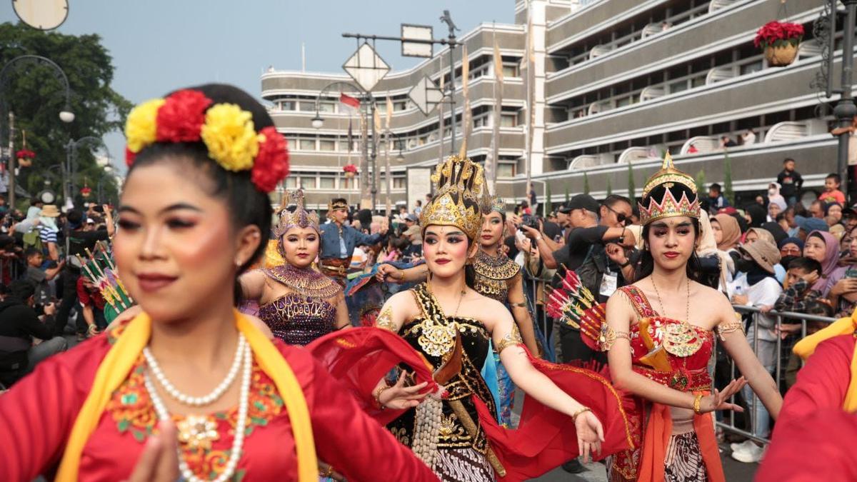  Foto zu 12 Lokasi Parkir di Festival Asia Afrika 2024 Bandung 6-7 Juli 