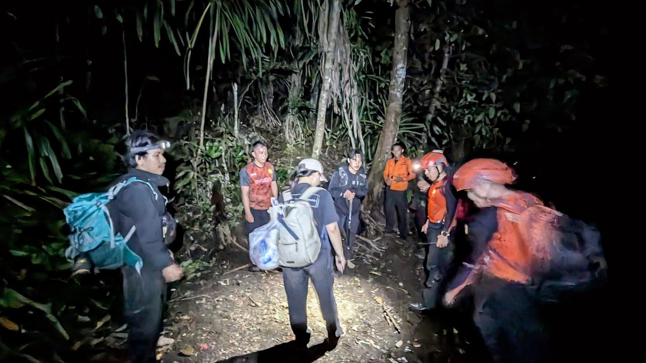 Proses pencarian dan evakuasi salah satu pendaki di Gunung Klabat pada, Kamis (30/1/2025).