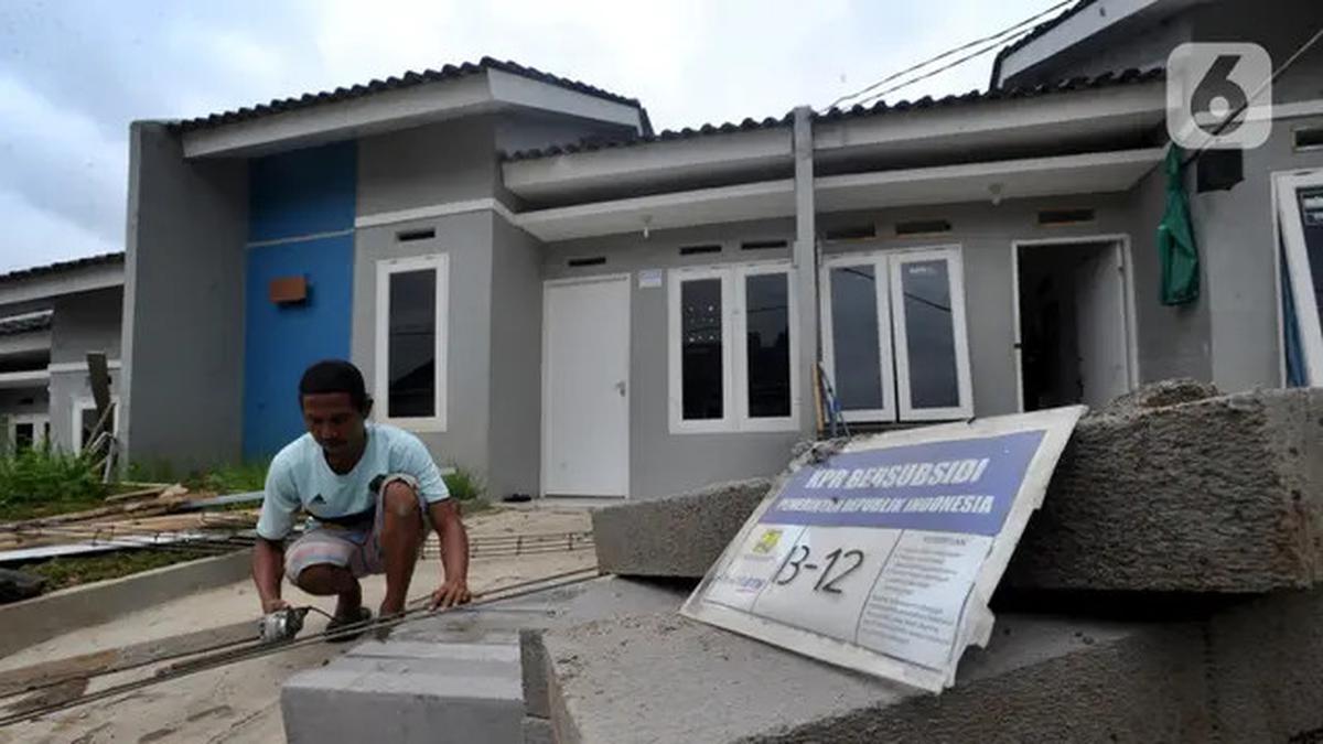 Pemerintah Serahkan 30.000 Rumah Subsidi untuk Perawat dan Bidan