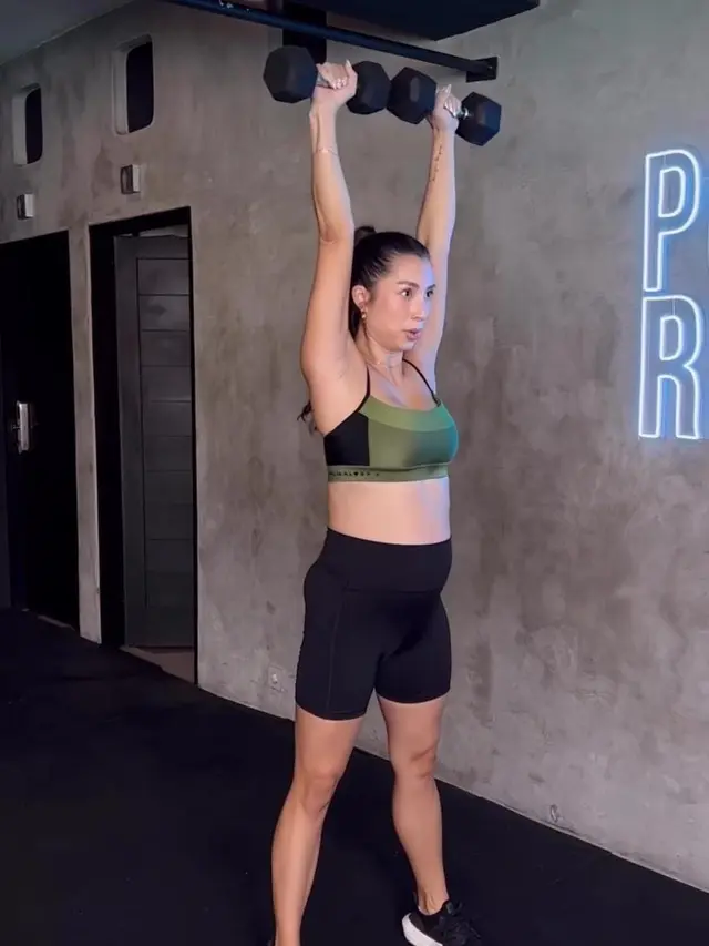 Jennifer Bachdim aktif workout di usia kehamilan 8 bulan