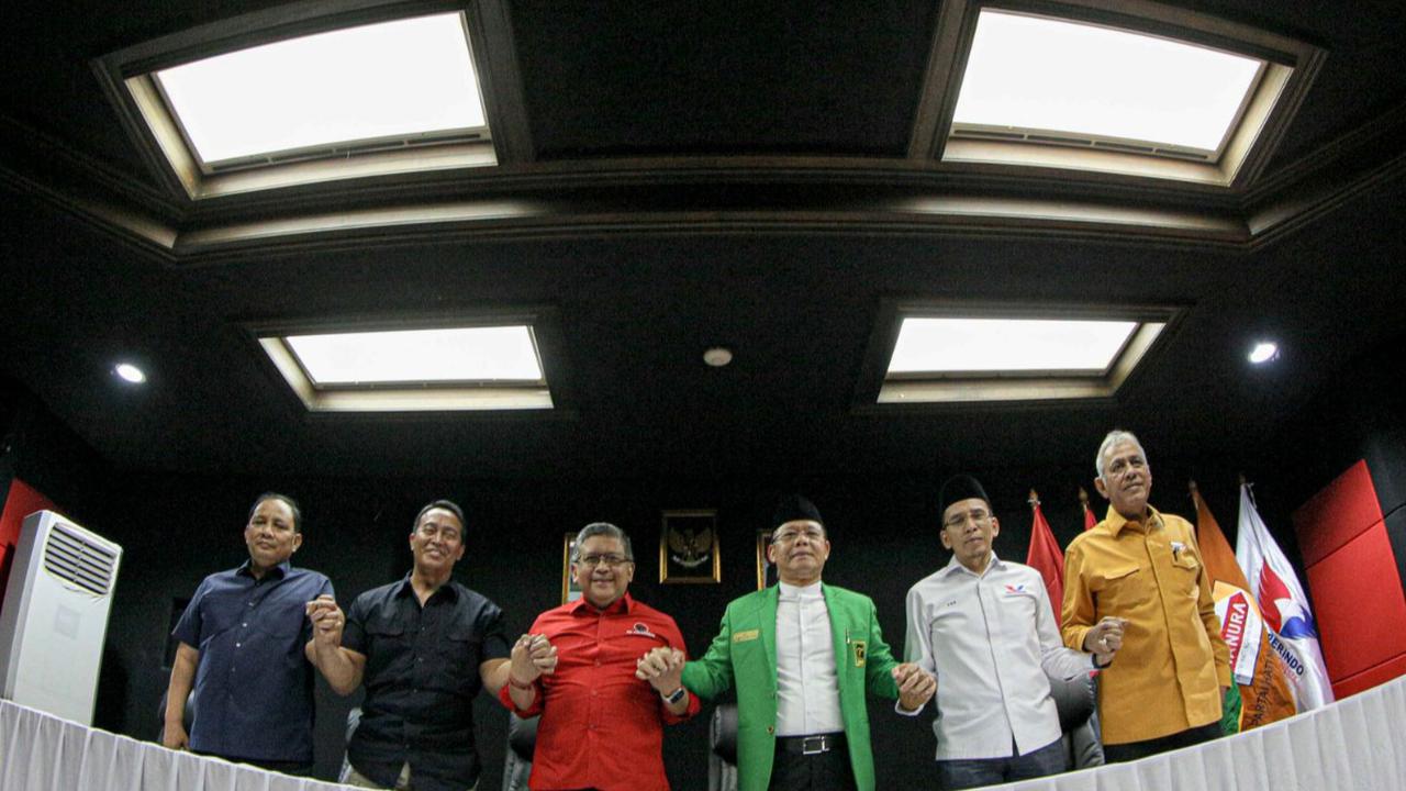 Lebih lanjut, Oso menyebut, penyelenggaralan pemilu 2024 berbeda dengan pemilu sebelumnya. Dia menyebut, pihaknya akan memempuh jalur hukum.