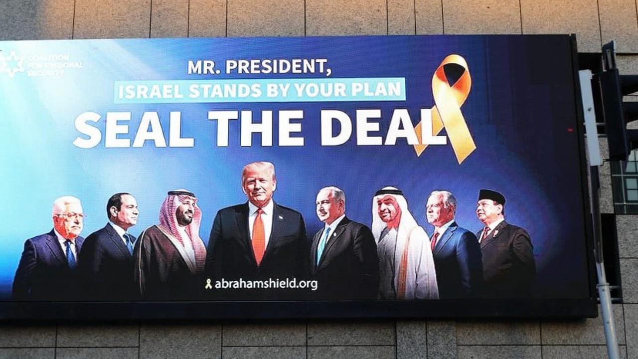 Foto Prabowo Muncul di Billboard Tel Aviv, Sejajar dengan Netanyahu dan Pemimpin Arab