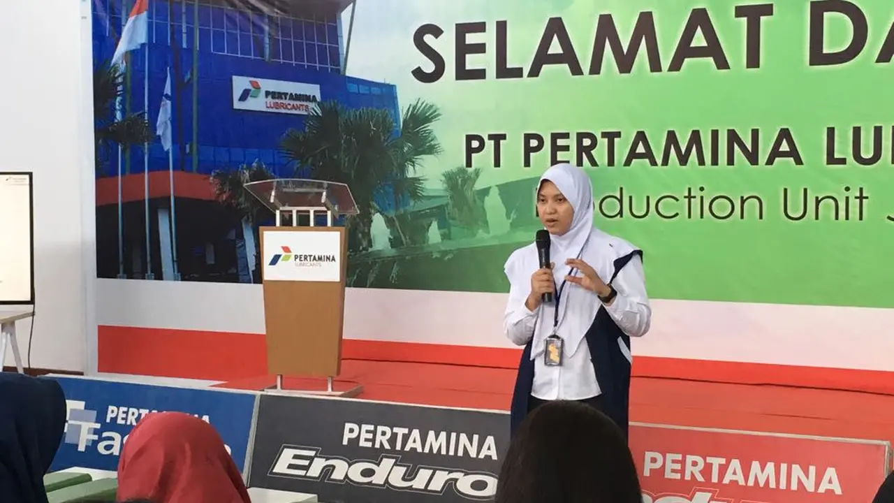 Nur Rizki Lestari selaku Tim Corporate Secretary Pertamina Lubricant menjelaskan tahapan yang akan diraih PT. Pertamina Lubricant